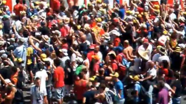 Moto GP degenero post gara Mugello 2012 (invasione di pista) e cerimonia podio