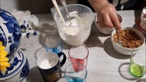 Десерт из  виноградом и печеньем  без выпечки.Dessert of grapes and cookies without baking.