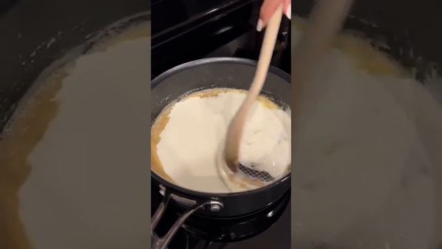 Creamy garlic broccoli fettuccine pasta