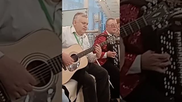 Играем с Сашей Пестеревым.