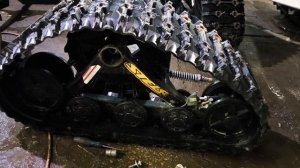 гусеницы стелс на квадроцикл , пробег на них 300 км. оторвало 3 ступицы. 4 переделал сразу !