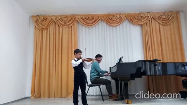 Сайн Алихан. Шостакович "Романс". смотреть онлайн