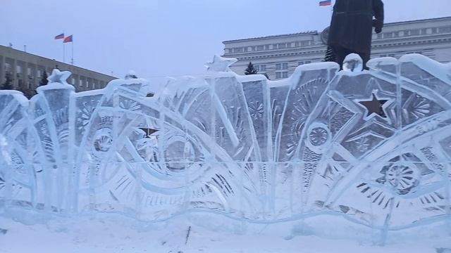 Ледовый городок на Советской площади в Кемерово.