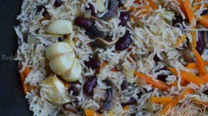 Овощной плов с грибами и фасолью