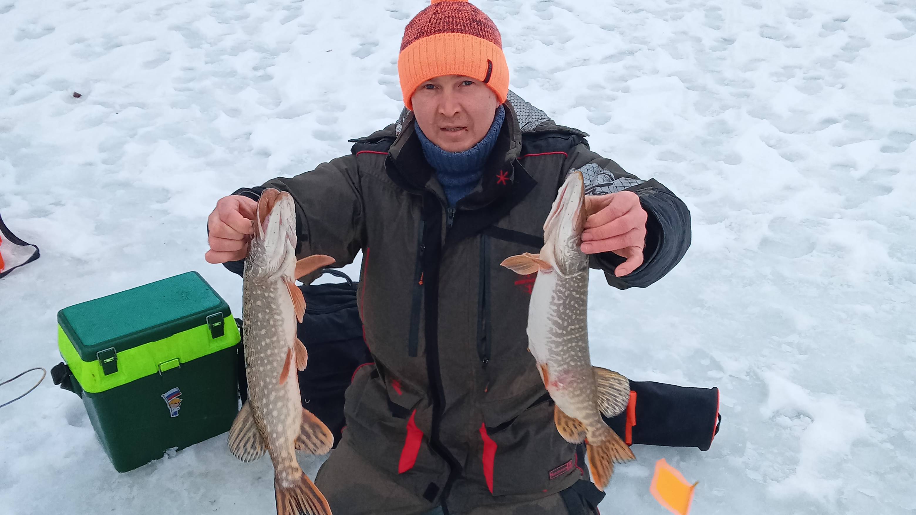 Не пожалел, что поехал в дождь за щукой на жерлицы, январь 2025 г. смотреть онлайн