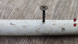 капельный полив из трубы и саморезов