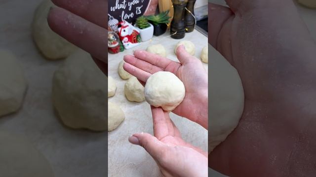 Вкусные лепешки с сыром. Быстрый рецепт к чаю #выпечка #еда #простойрецепт #рецепт #лепешки #ссыром