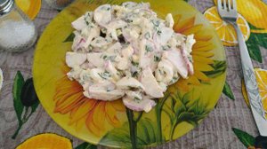 Салат из редиски яйца и зелёного лука