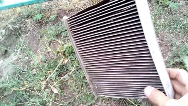 Автолюбитель: Замена салонного фильтра на Лада Веста