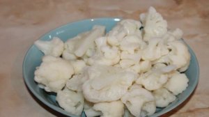 Цветная капуста в сырном кляре с зеленью