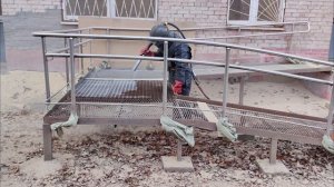 Пескоструйная очистка металлического пандуса +79152806403
