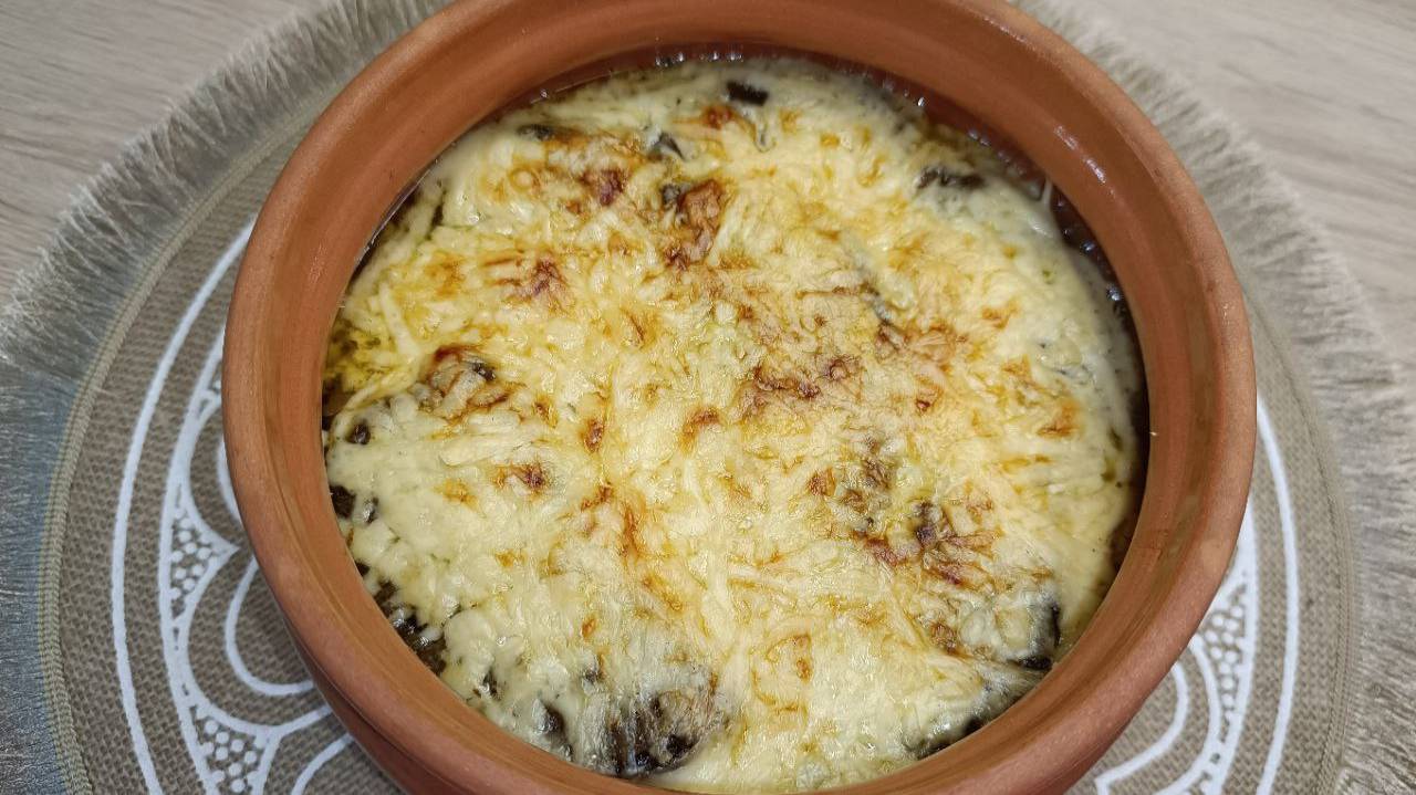 Луковый суп. Два рецепта. смотреть онлайн