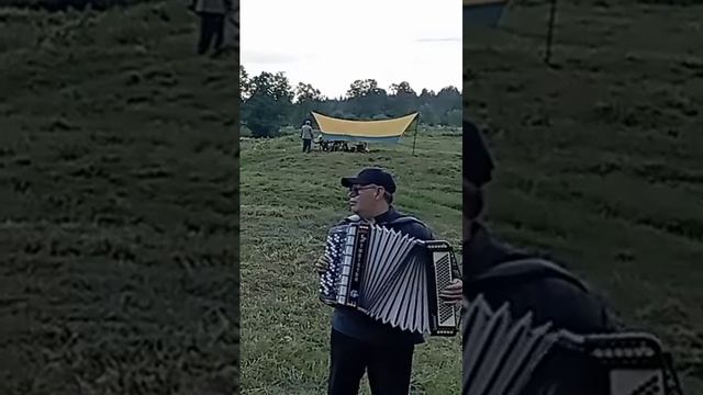 Играю с лошкарями в Вавоже.
