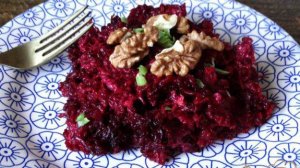 Свекольный салат с чесноком