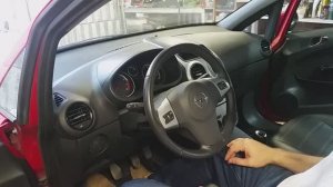 снятие,демонтаж подушки безопасности опель корса