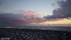 Песня "Облака летят в небе далеко". Стихи: Ларисса Майбер /Larissa Maiber/. Музыка, Вокал: ИИ.