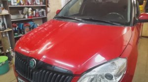 установка дефлектора капота шкода фабия 2