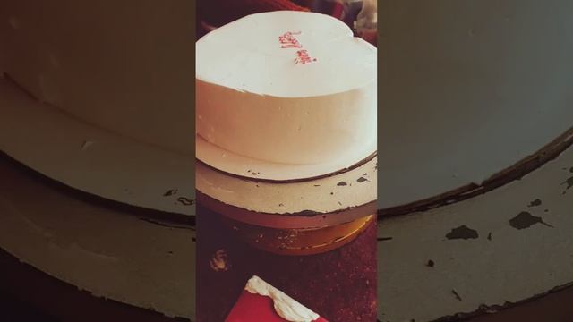 Simple anniversary cake❤