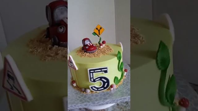 #тортнаденьрождение #оформление #cake #мальчик #5лет #дорожныезнаки #машинка #тортсвоимируками