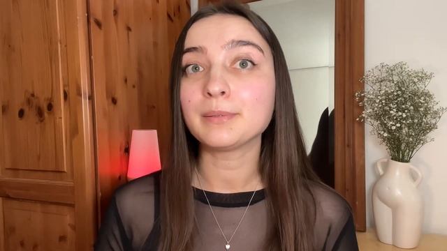 ТОП 10 МІФІВ В ДОГЛЯДІ ЗА ШКІРОЮ : чому неможливо вилікувати акне?