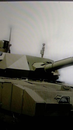 Танк Т-14 "Армата" или Т-90 ?