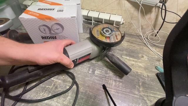 РЕДУКТОРЫ С РОТАМЕТРАМИ И БЫСТРОСЪЕМНАЯ ПЛАН-ШАЙБА НА БОЛГАРКУ смотреть онлайн