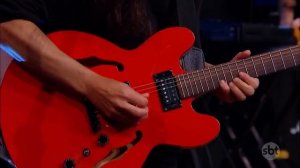 Julian Casablancas canta "Wink" | The Noite (18/10/17)