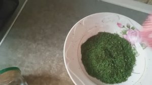 Сушим укроп на зиму.Цвет остался ЗЕЛЁНЫЙ.