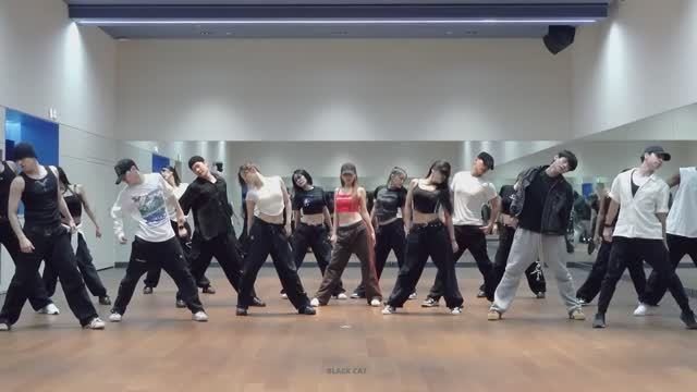 NAYEON — "ABCD" dance practice mirrored/танцевальная практика смотреть онлайн