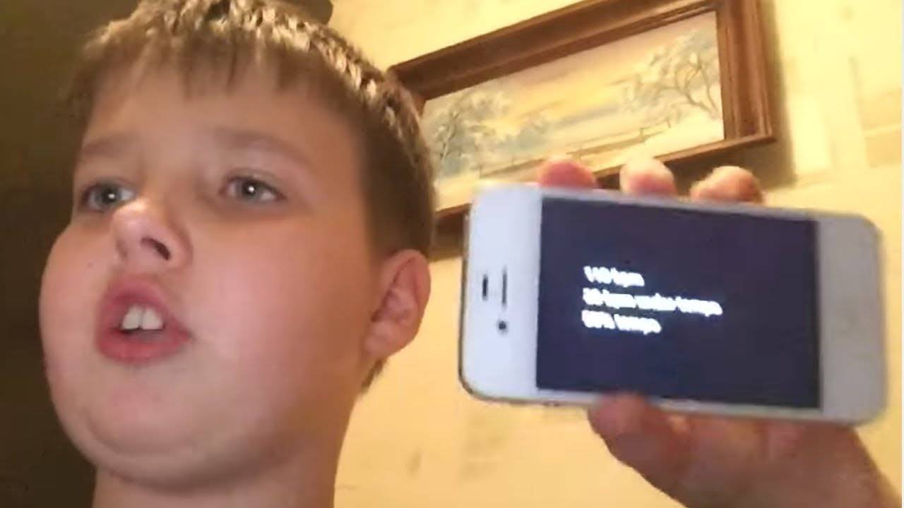 ШКОЛЬНИК ЗАЧИТАЛ САМЫЙ БЫСТРЫЙ РЭП, КАК ЭМИНЕМ смотреть онлайн