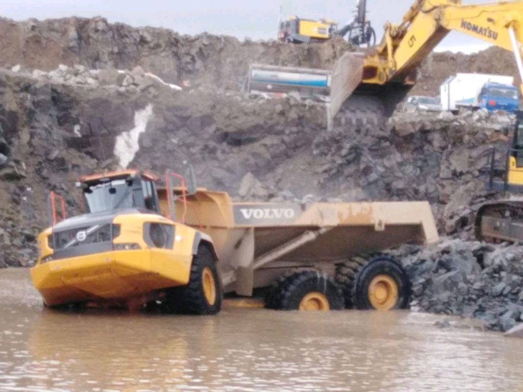 Работа в карьере смотреть онлайн