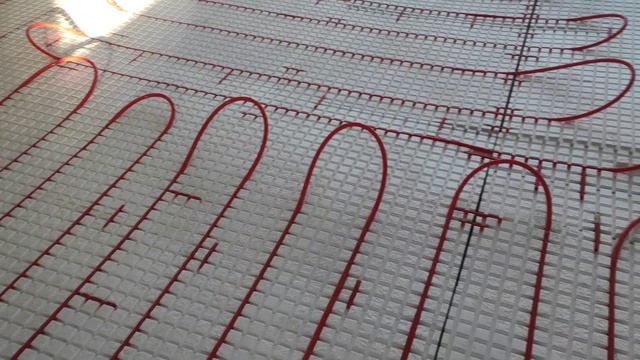 Монтаж теплых полов и радиаторов отопления по лучевой системе! смотреть онлайн