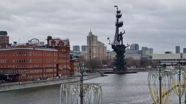 Храм Христа Спасителя. Москва 2025. смотреть онлайн