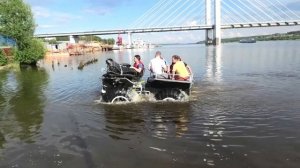Плывем с грузом 570 кг на шинах обдирышах ВИ-3! Легкий среднемоторный вездеход Ураган Дикарь