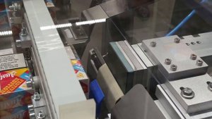 Тампонный перенос этикетки аппликатором этикеток Videojet 9550. Табачное производство.
