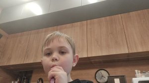 пробую еду и оцениваю её 1 часть