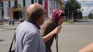 !!!ЖЕСТЬ!!! Подросток Переоделся в бабку и просит скидки!!!!
