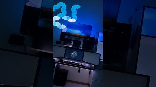 Philips ambilight TV + Hue and Nanoleaf screen mirroring ( Desk setup)