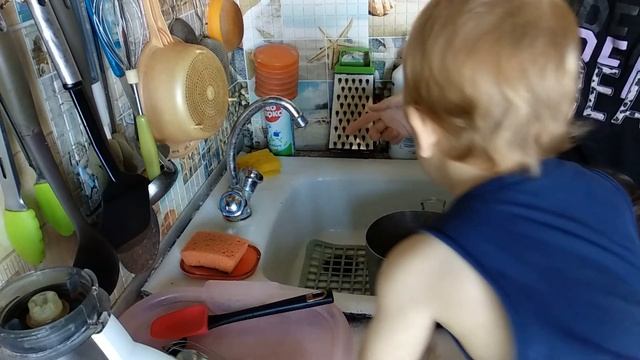 Готовлю сытный смузи из зеленой гречки. Что на обед. Папа и сын. смотреть онлайн