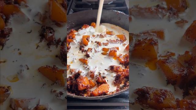 Creamy Butternut Squash Butter Chicken #shorts #fallfood #Footbalfood #halfbakedharvest смотреть онлайн