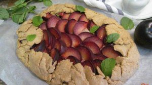 Галета со сливой из ржаной муки