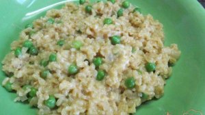Ризотто из булгура с горошком и сыром