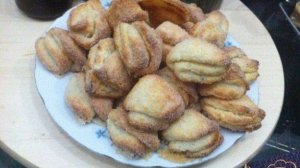 Печенье из творожного теста с сахаром