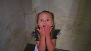 София путешествует в ПРОШЛОЕ!