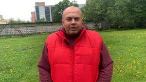 Что делать, если собака нервничает при виде других собак?