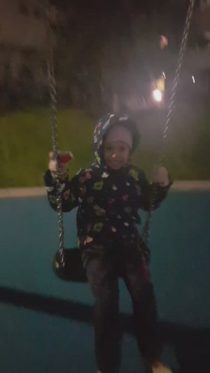 Настя и Птичка Прогулка.Часть 2.