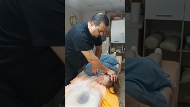 Расслабление мышц при болях в шее!!!  #эстетическаямедицина с #Drmohamedeka