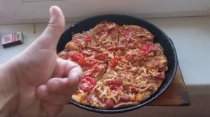 Пицца аля с чесночком и караси аля жареные. Готовлю вкуснятину!!!