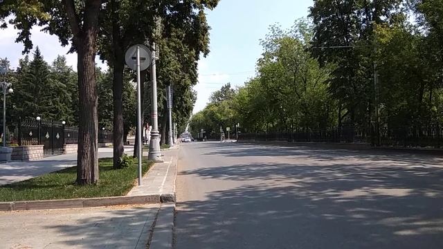 Екатеринбург. Памятник Жукову