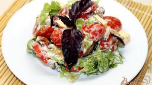 Салат с баклажанами и утиной грудкой